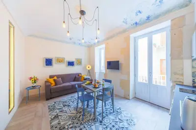 Ortigia Promenade - Bright and Comfortable Apartment