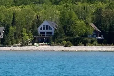 Image de New, Little Traverse Bay water front, bike ride to Bay Harbor Resort