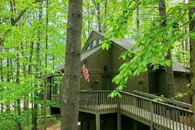 Image de Par-Tee on the Lake-Best Location + Ev Charging