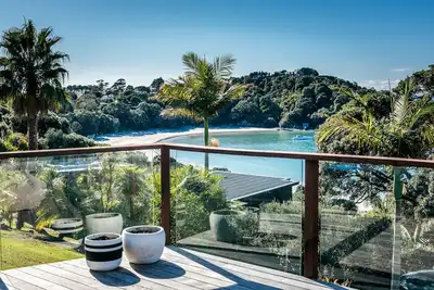 Image de The Cottage on Waikare, Oneroa | Be My Guest