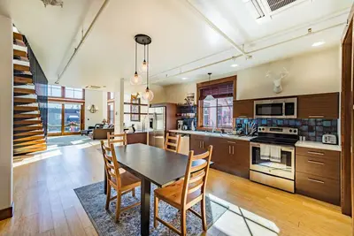 Modern Loft Downtown Whitefish