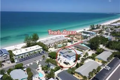 Image de ⚓Sea Site Retreat Unit B! Short walk to the beach! ⚓