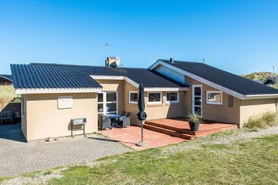 Maison de vacances pour 8 a Hvide Sande