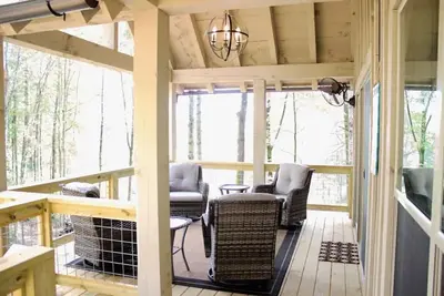 Image de Winter Special! Deeply discounted rates for our modern mountain chic cottage