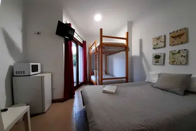 Image de Holiday home with garden and gazebo