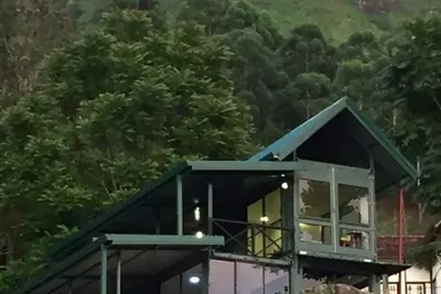 Image de Unique way of living with spectacular vistas to leave the world behind.