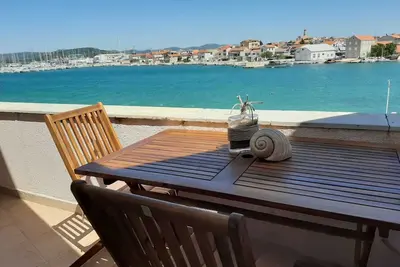 Image de Apartment with sea view and next to the beach (20m)