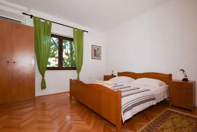 Image de Appartement de vacances pour 4 personnes env. 55 qmà Slatine, Dalmatie (Centre de la Dalmatie)