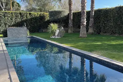 Image de A 2 pas de la mer, villa contemporaine de haut standing avec piscine chauffée