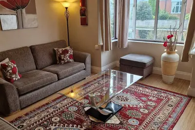 Image de Hereford City - Goldcrest House - 4 Bedroom House With Parking Located Very Close To City & River Wye - Perfect For Exploring Hereford City - Sleeps Up To 6 Guests