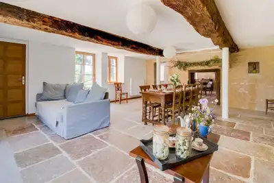 Image de Gîte de l'Arvolot - Maison Bourguignonne rénovée au calme