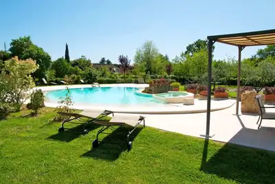 Image de Merveilleuse maison de vacances privée avec Wifi, climatisation, piscine, Tv et terrasse