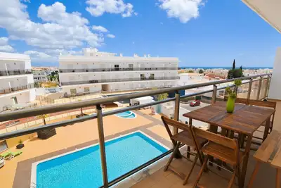 Image de Albufeira - Vue Sur La Piscine Et L'OCÉAN