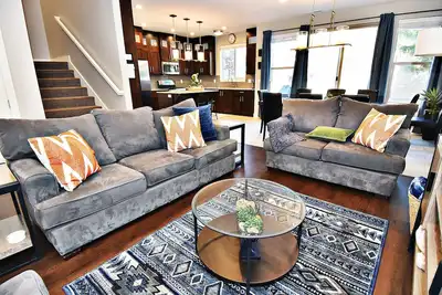 Image de Entrada at Moab 428 and 432 | Townies | Pool/Spa | Garage | Same Day Booking