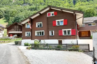 Image de Maison de vacances Engi pour 1 - 6 personnes avec 4 chambres à coucher - Maison de vacances indépend
