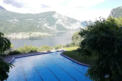 Image de Lake Como view apartment in residence kosmopolitan