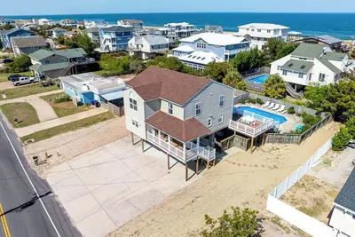 Image de Care Free | 420 ft from the beach | Private Pool