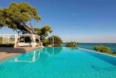 Image de Villas Sitges Casa del Mar. Première ligne / Vues sur mer by Weekly Villas