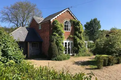 Image de Country cottage set in a peaceful hamlet on the edge of the New Forest