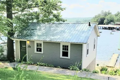Image de Parker Lakeside Cottage Steps to Pristine Sandy Beach!