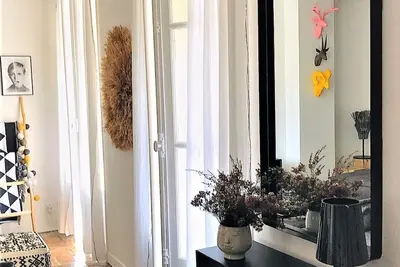 Image de L'Îlot Secret - Nîmes center - Air-conditioned apartment with terrace