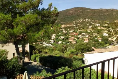 Image de Appartement 44m2, résidence calme, sécurisée avec piscine