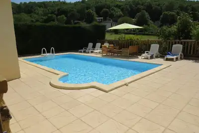 Image de Ferme du Périgord vieille de 650 ans - 5 grandes chambres - Piscine privée