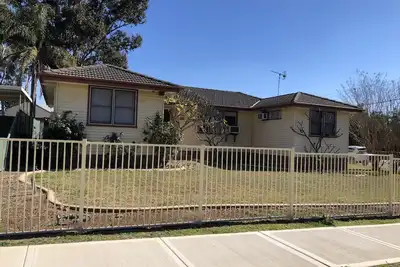 Image de 5 bedroom close to hospital/Sport facilities