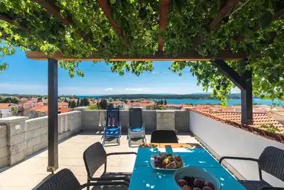 Appartement de vacances avec terrasse et climatisation