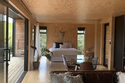 Image de Private, modern, near the beach, surrounded by trees