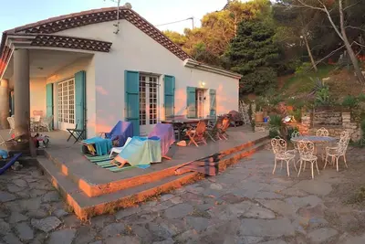 Image de Villa Familiale au Bord de l'Eau