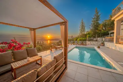 Image de Top Villa - Walk to Fiscardo Heated Pool&Jacuzzi