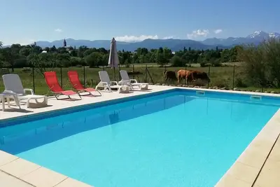 Image de Gite Montaigu with large pool and stunning mountain views. Sleeps up to 4