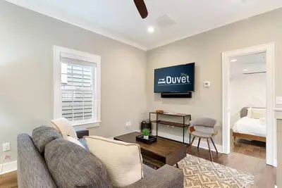 Image de Red Robin - B | Fantastic Location!