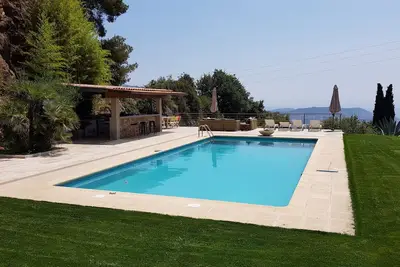 Image de Your sea view villa with private swimming pool and tennis court