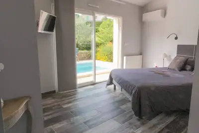 Image de Suite La Calade at the foot of Mt Ventoux with swimming pool