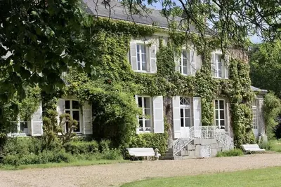 Image de Demeure de Charme Ă la campagne avec piscine proche Nantes et du bord de mer