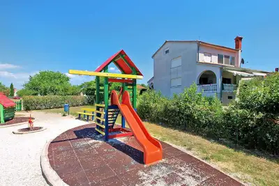 Image de Maison de vacances avec grand jardin et terrasse