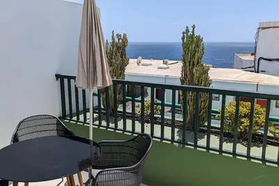 Image de 1 Bed Apt, Puerto Del Carmen, swimming pool, Wifi, sea views.