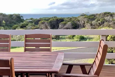 Image de McIntyre House - Effortless Beachside Accommodation on Hooper Beach