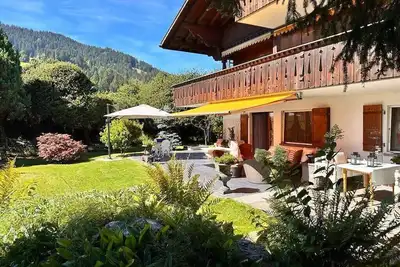 Image de 3 Br Classic Chalet in Gstaad By Smiling House