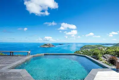 Image de Gates of Paradise Villa in Colombier