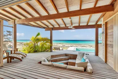 Image de Oceanfront Sunset Beach Lodge Salt with stunning view!