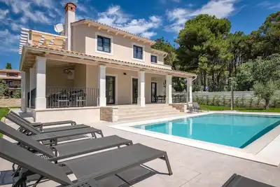 Image de Belle maison de 5 chambres à.