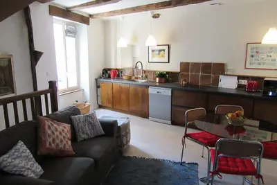 Image de Completely Renovated Medieval Home w/ views of Cordes sur Ciel