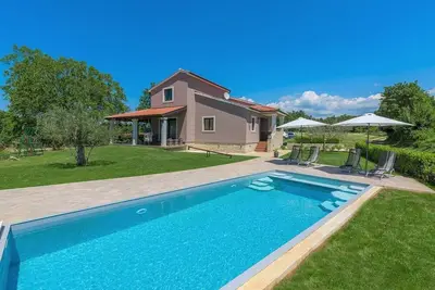 Holiday House Vita with Private Pool