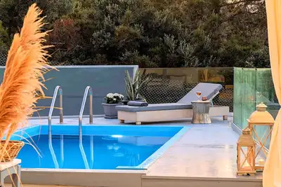 Image de Olive Green Villa | Heated Pool