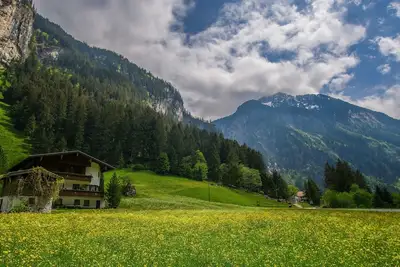 Image de 110m² vacation apartment in a quiet location in the wild and romantic Zillertal valley