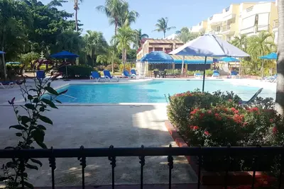 1bd condo in Sosua center, pool, wifi, cable Tv, guest-friendly