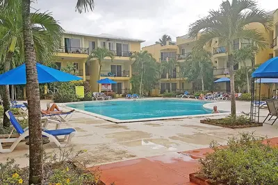 Image de 1bd apt walking distance to everything, fully equipped, perfect for retirees